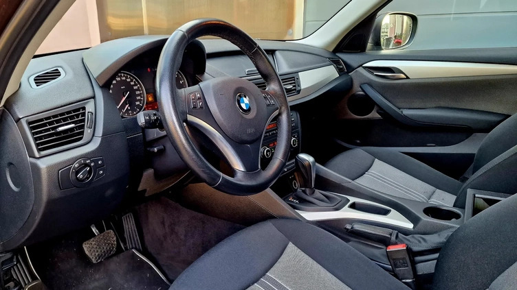 BMW X1 cena 46999 przebieg: 156000, rok produkcji 2010 z Zawiercie małe 379